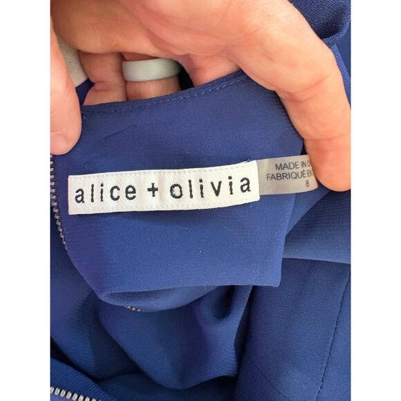 Alice + Olivia Riki Cutout Sheath
Dress in Blue Size 8 - Picture 10 of 15